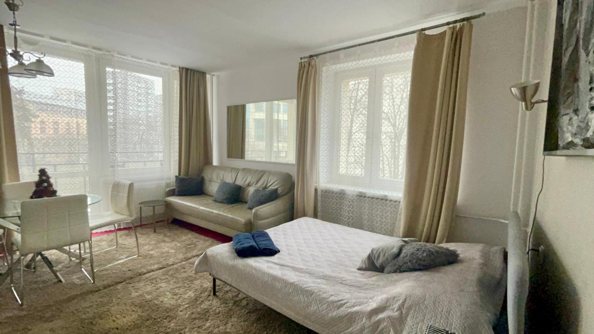 Perfect Location Two Bedrooms With Balkony วอร์ซอ ภายนอก รูปภาพ